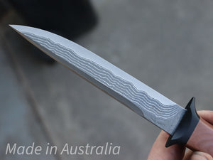 Custom (cpm magnacut core, Linen micarta)