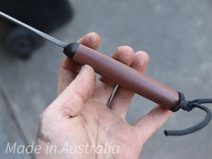 Custom (cpm magnacut core, Linen micarta)